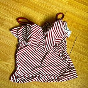 LB Cacique Swimsuit Top